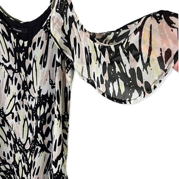 Women's Lightweight Off Shoulder Dress Size Medium - Picture 1 of 5